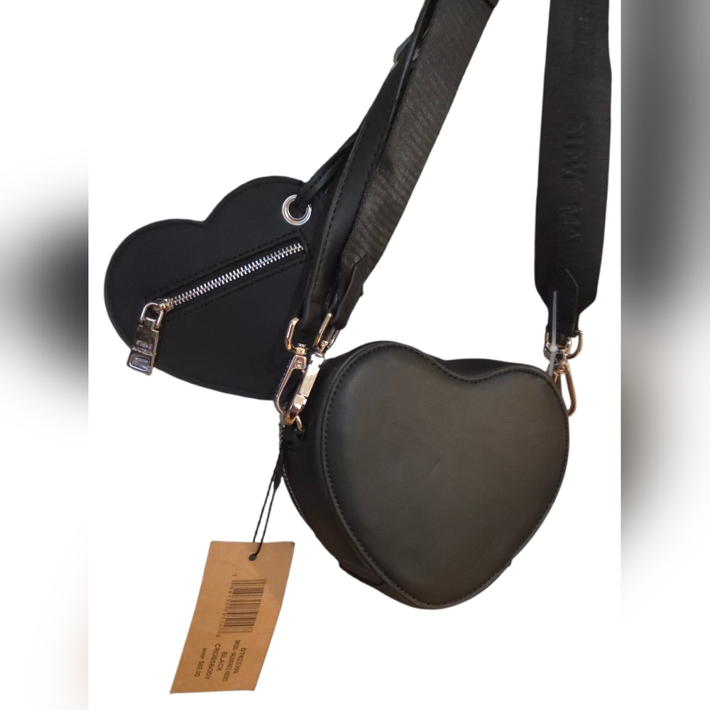 Steve Madden NEW 4pc Sm Heart Shaped Crossbody Bag Valentine Kiss Brosi Lips - Picture 2 of 9